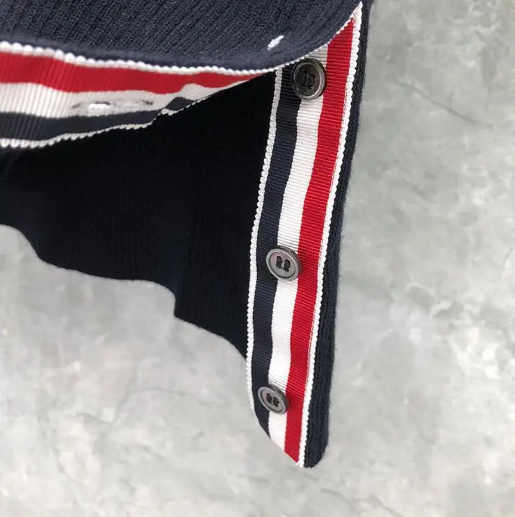 

2021 Fashion TB THOM Brand Sweaters Men Slim Fit O-Neck Pullovers Clothing Red Striped Wool Cotton Autumn Winter Casual Coat