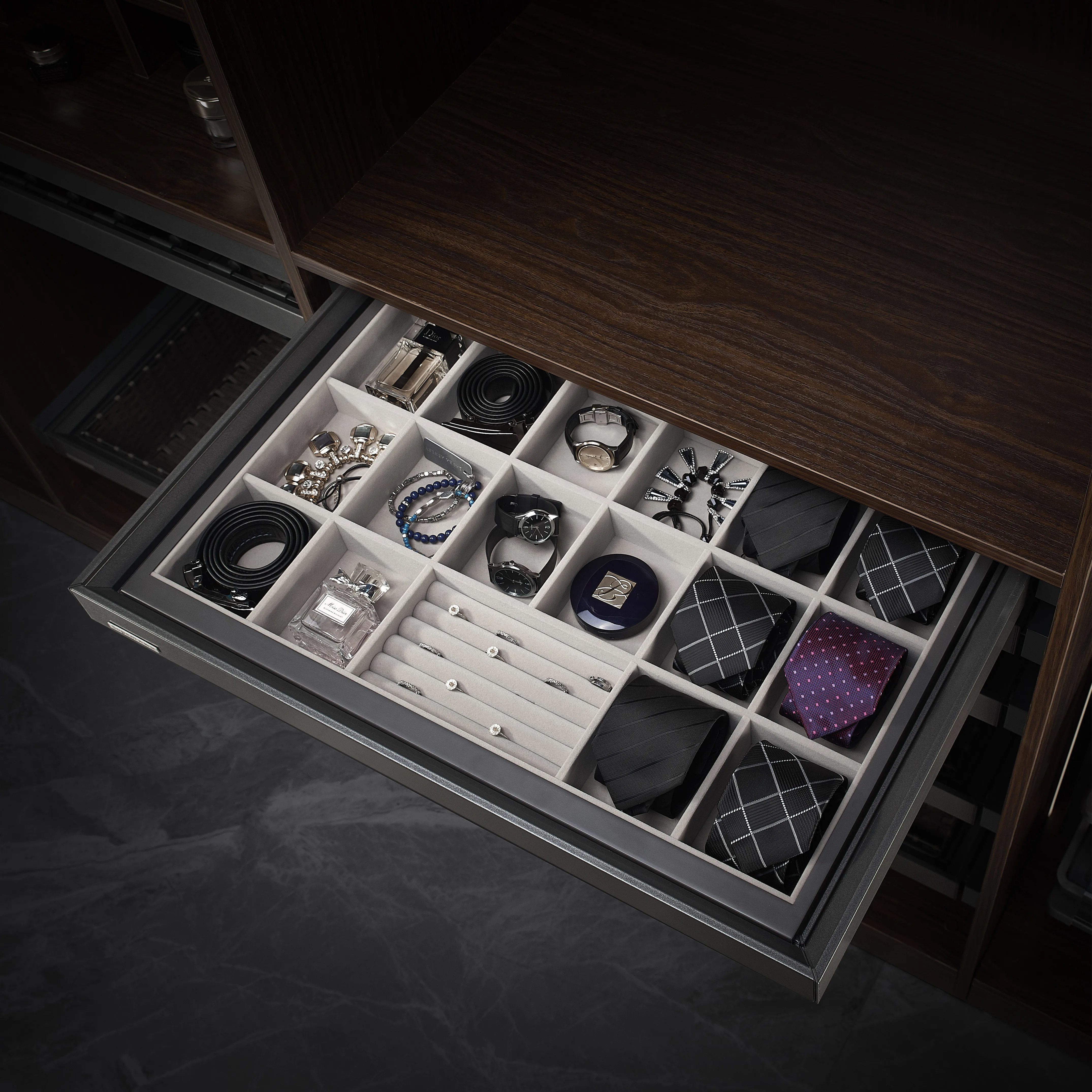 

China Factory Hot Selling Wardrobe Accessories Multi-Functional Flannelette box Storage Drawer Pull Out Jewelry Box SUP-1507