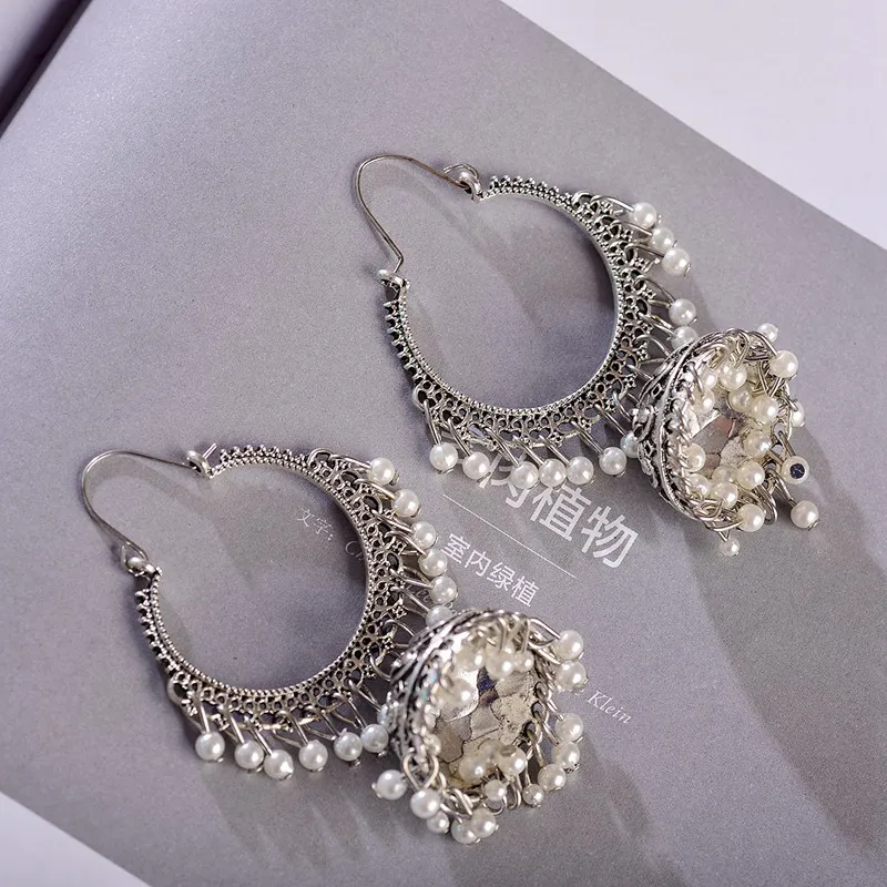 OIQUEI, индийская Jhumka, ювелирное изделие,, модные жемчужные кисточки, богемные, винтажные, серебряные, большие, круглые колокольчики, висячие серьги для женщин