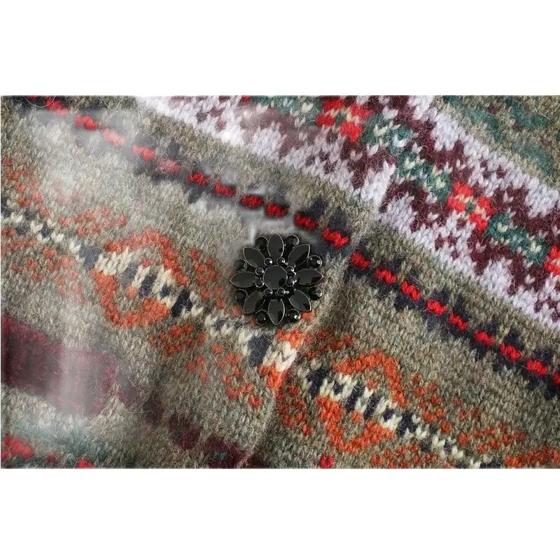 

WenQing Women Indie Folk V Neck Contrast Color Flower Print Knitting Vest Sweater Female Chic Retro Waistcoat Cardigans Tops