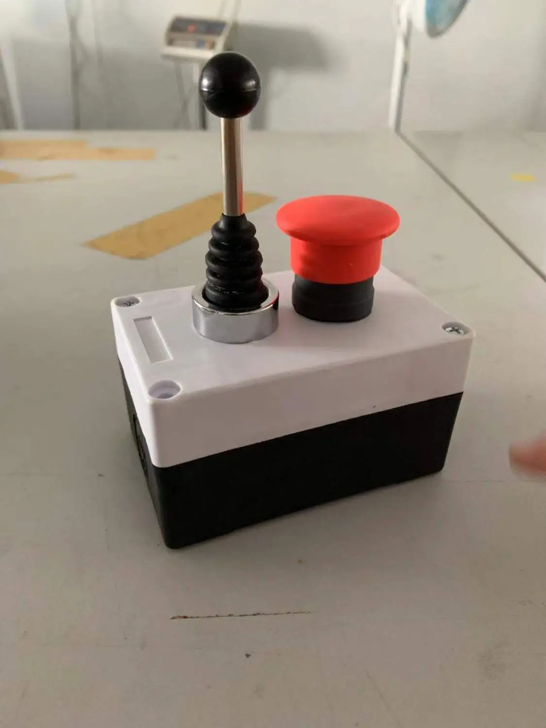 

240V 3A Momentary 2-Direction Joystick Red Mushroom Push Button Switch Station