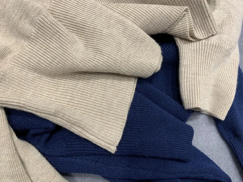 

Autumn and Winter New Woolen Pullover Embroidery V-neck Loose Knit Sweater