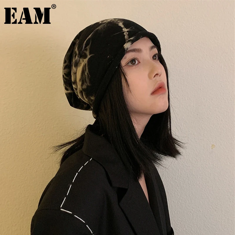 

[EAM] Women Black Tie Dye Printed Fedoras Hat New Round Dome Temperament Fashion Tide All-match Spring Autumn 2022 1DD8395