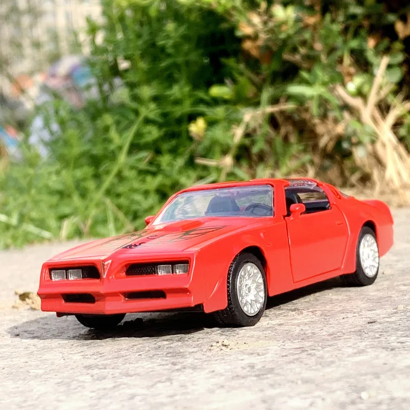 1:36 игрушечный автомобиль Pontiac Firebird из сплава литой и модель автомобиля