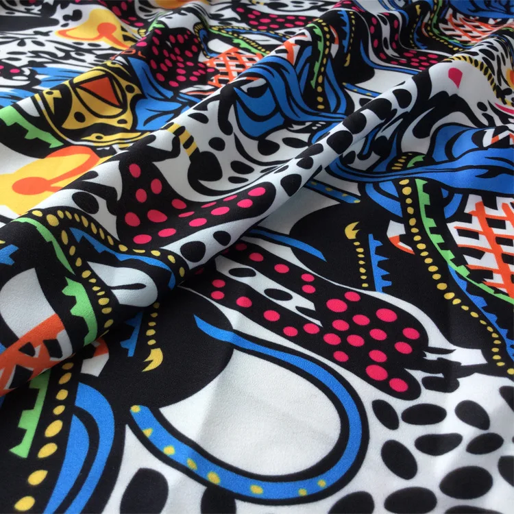 Ткань с принтом клубники измерительный бренд печать Женская ткань для платья