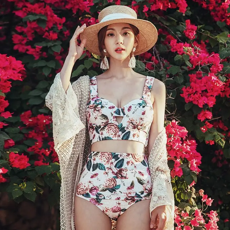 

Retro Style Bikini Set Ladies Floral Print Swimsuits Sexy Swimsuit Camisole And Panty Two Piece Swim Suit With Bow