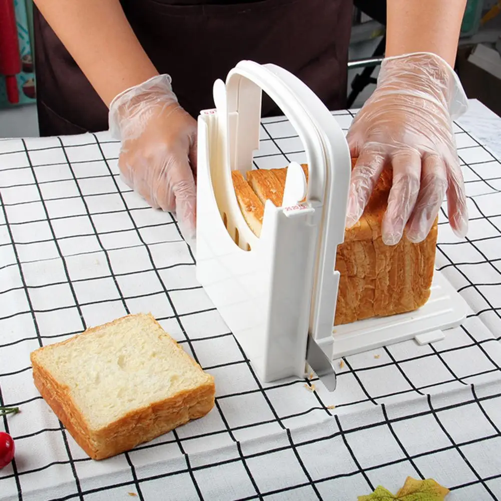 

Practical Solid Color Effective Anti-slid Base Bread Cutter for Kitchen