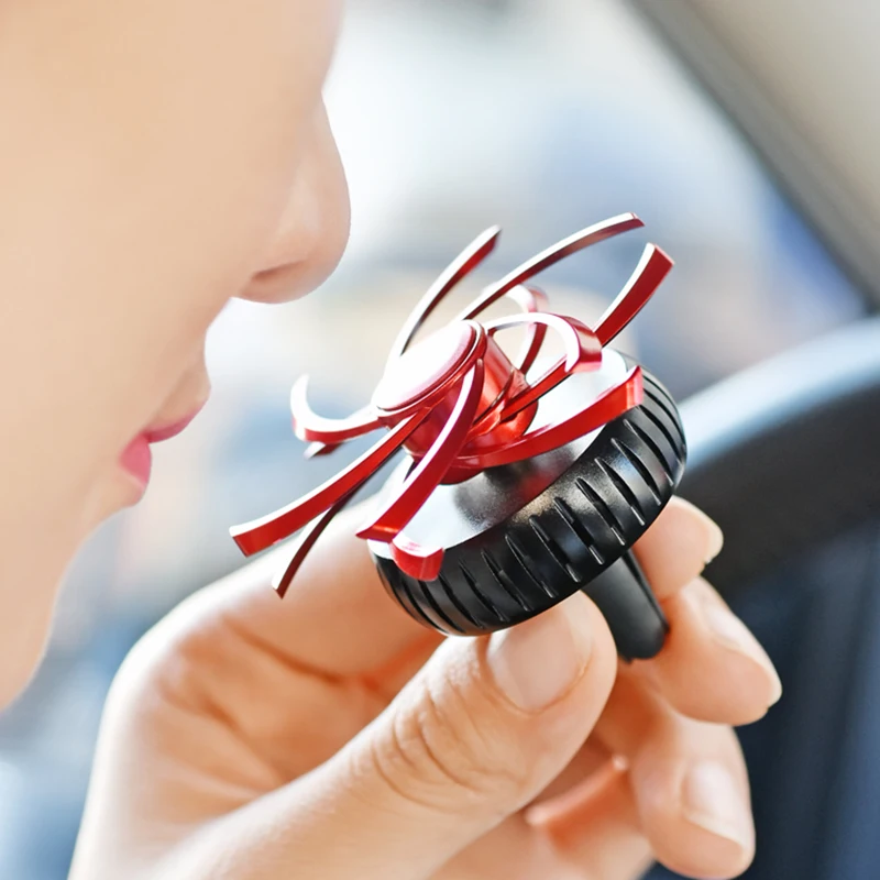 

Вращающийся автомобильный освежитель воздуха, парфюм, ароматизатор для вентиляционного отверстия автомобиля, освежитель воздуха, кондици...