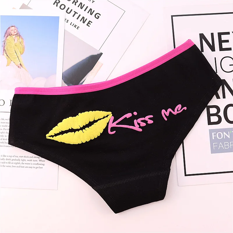 black Новые модные женские модные сексуальные хлопковые трусики с принтом губ Kiss Me, трусы, трусики, нижнее белье - Цвет: black