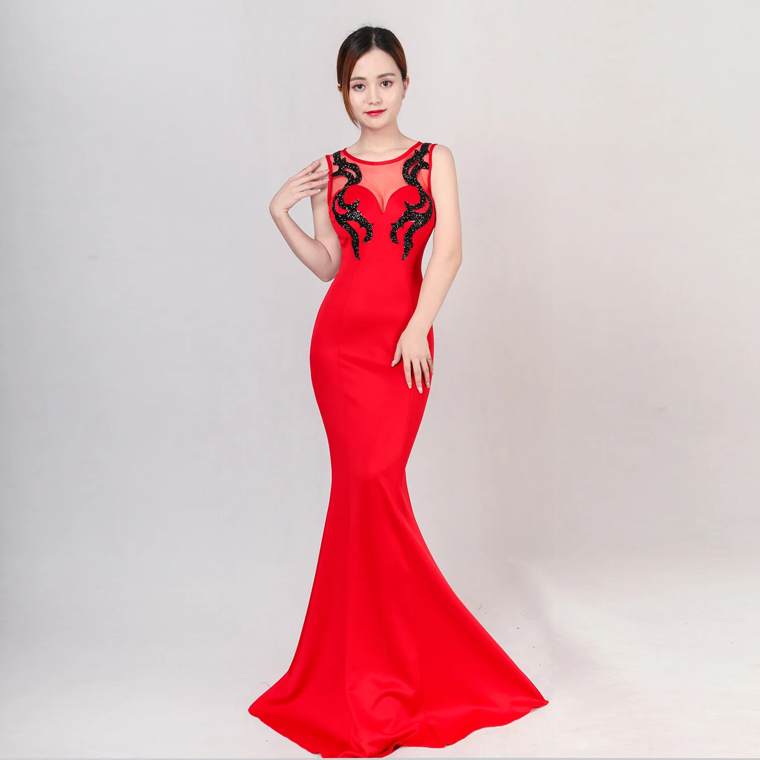 Недорогие вечерние платья в стиле русалки бордовые длинные золотые кружевные