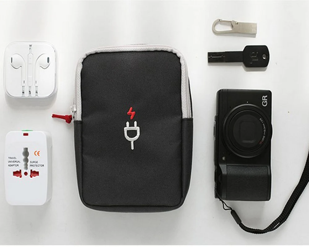 Рисунок 3 - Дорожная сумка для электронных цифровых аксессуаров