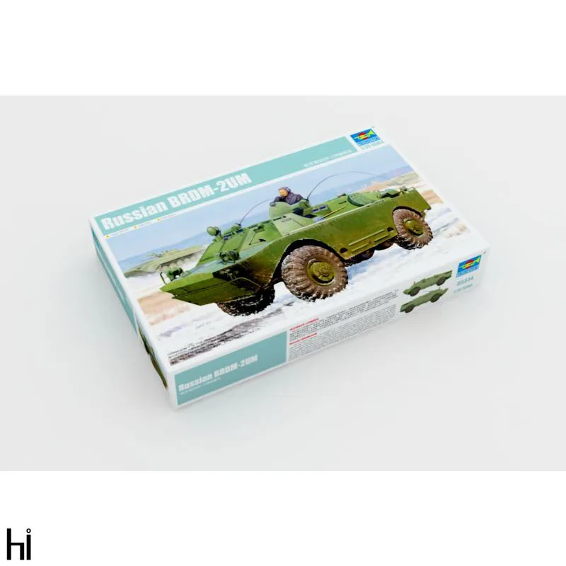 

Пластиковая Сборная модель автомобиля Trumpeter 05514, 1/35, русский BDRM-2UM