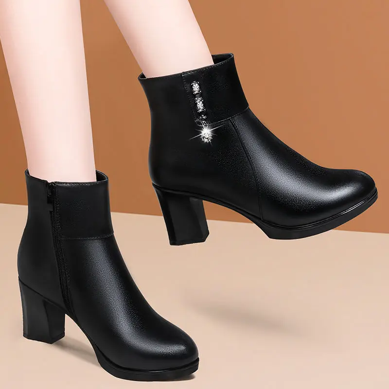 

Women Boots Winter Warm Natural Wool Fashion Shoes Female High-heeled Side Zipper Female Pu Short Boots Leather Boots for Women