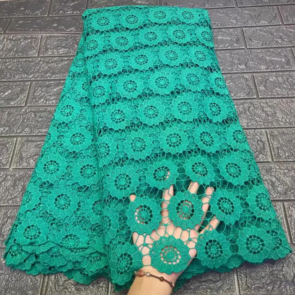 

High Quality Green Hollow Out Flower African Guipure Cord Lace Fabric French Mesh Milk Silk Water Soluble Cord Lace For Party AW