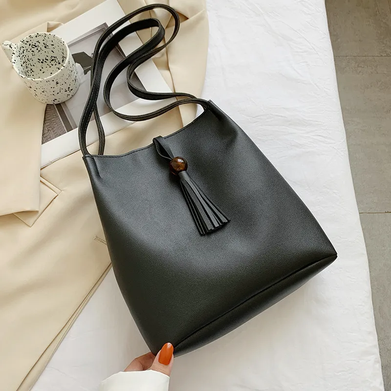 

Women's Bag Shoulder Bag Leather Handbags Summer Beach Handbags Ladies Fashion Tassels Handbags Large Capacity Shopper Bags