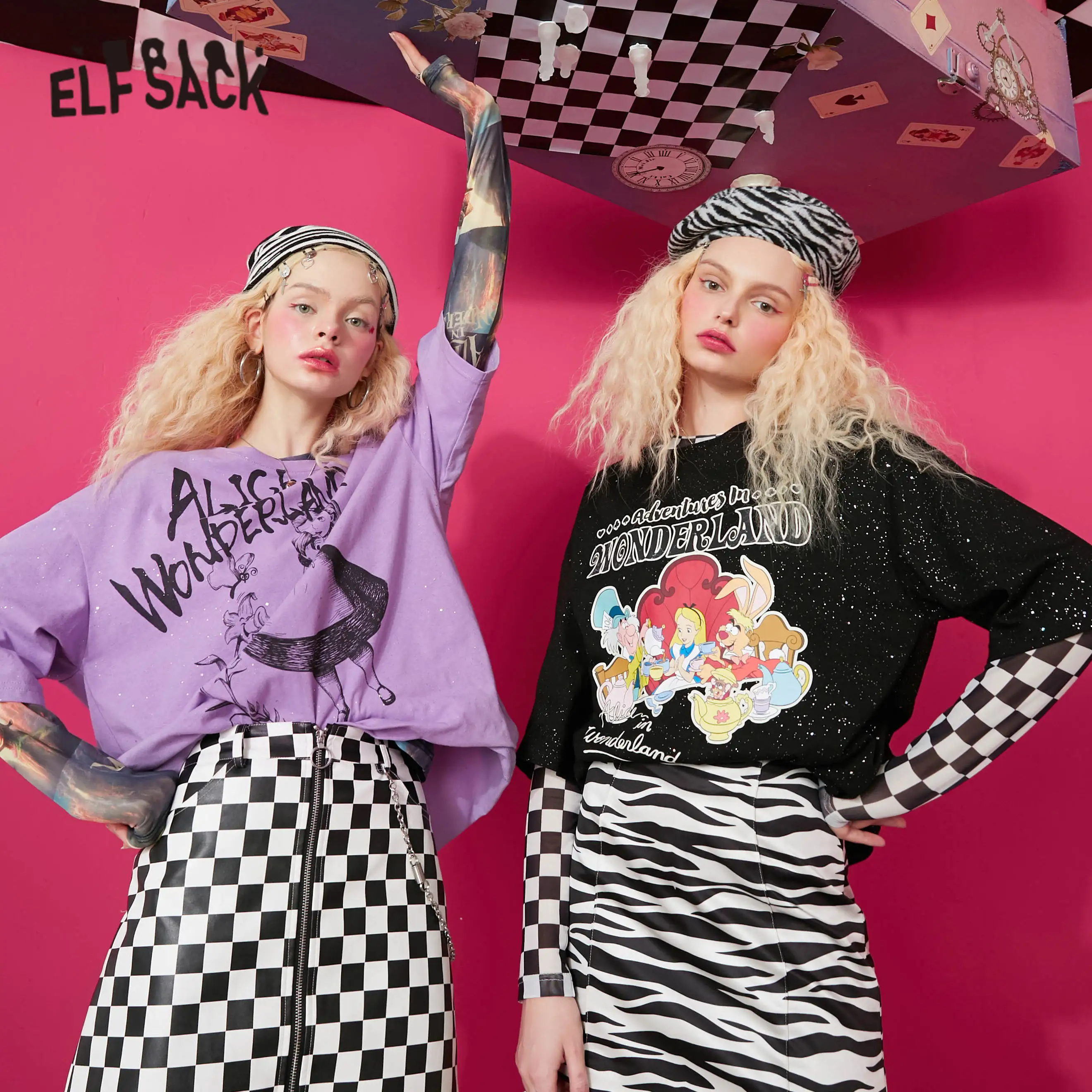 

ELFSACK Harajuku Cartoon Print Casual T-Shirts Women,2021 Spring ELF Vintage Short Sleeve Female Basic Daily Graphic Tops