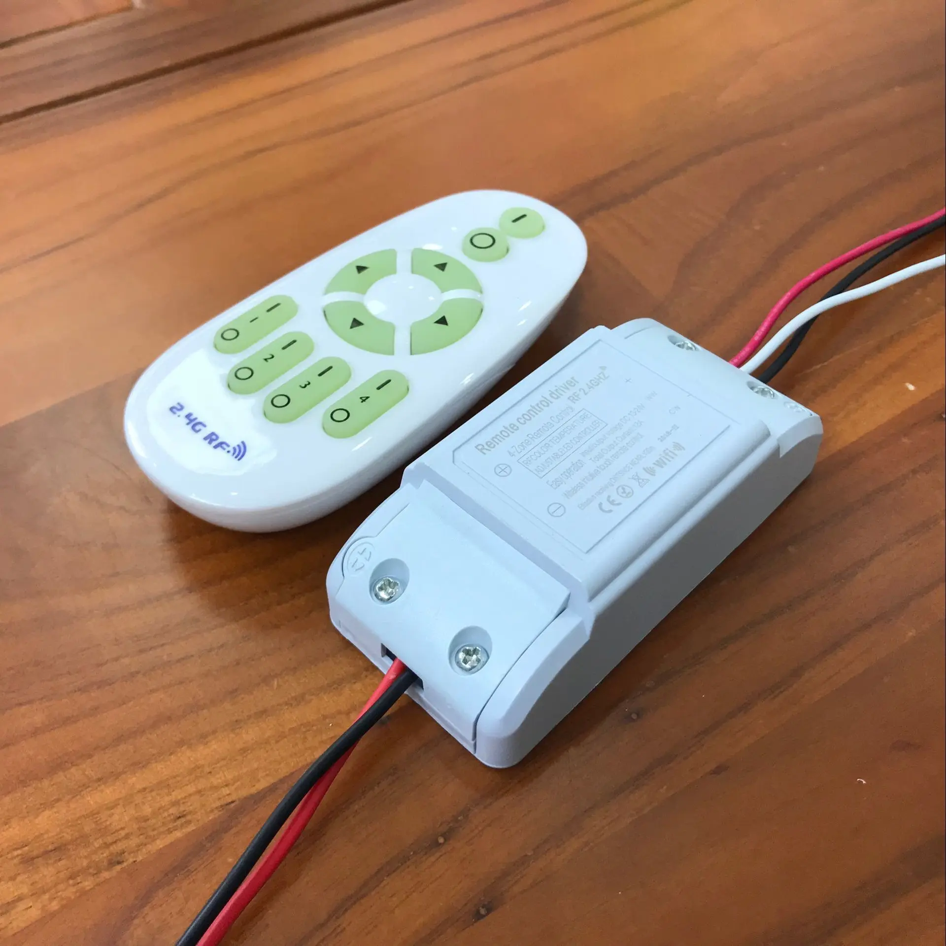 2 4G пульт дистанционного управления AC/DC24V 5 200W Светодиодный драйвер адаптер