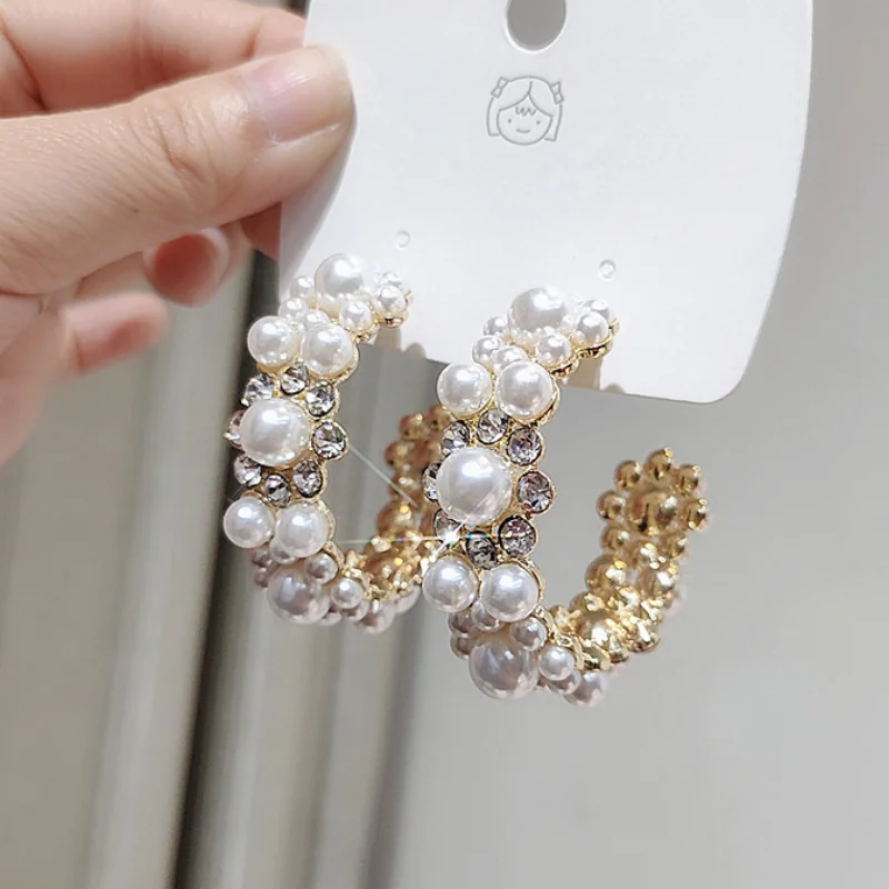 

CC Metal Pearl Earrings for Women Circle Fashion Baroque Gold Luxury Rhinestone Round Big Earings Fashion Jewelry 2020