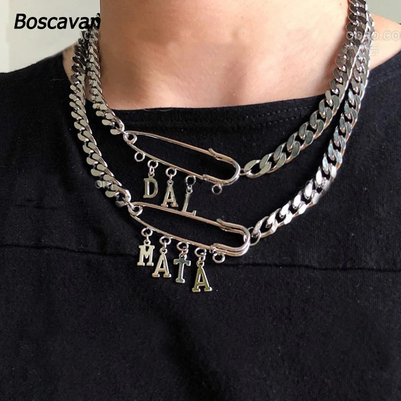 Изготовленное на заказ ожерелье из нержавеющей стали с буквенной