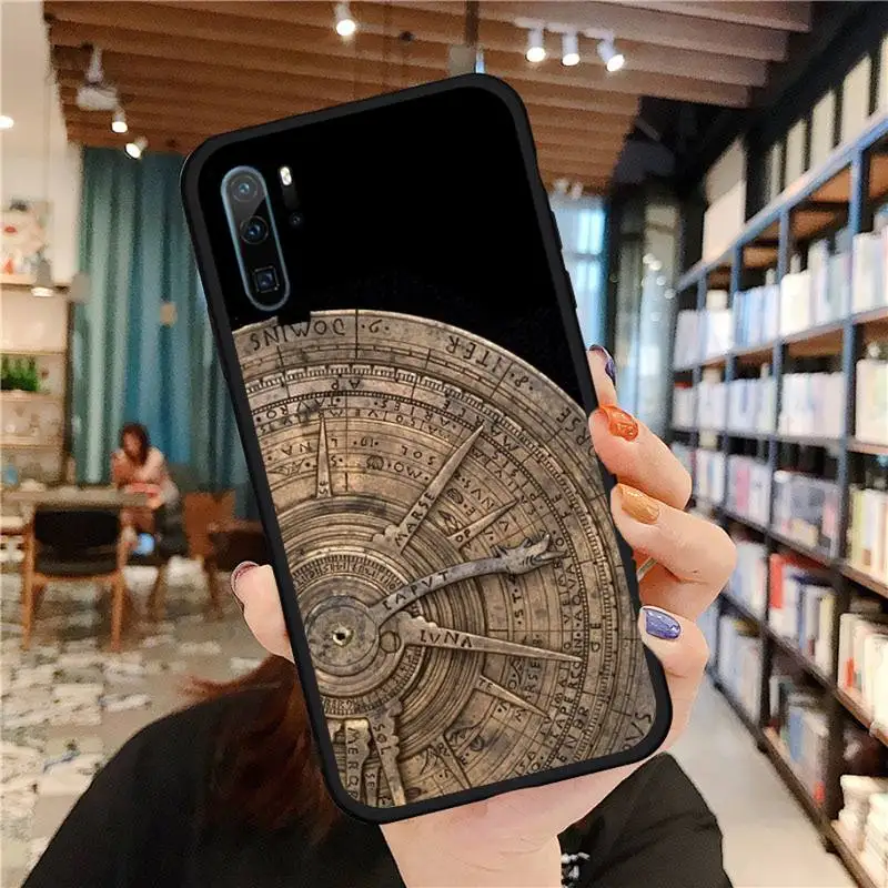 

fashion retro aesthetic design luxury clock Phone Case For Huawei honor Mate P 9 10 20 30 40 Pro 10i 7 8 a x Lite nova 5t Soft