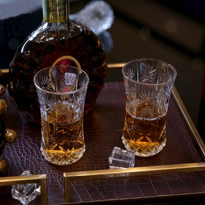 Европейские Роскошные резные стеклянные бокалы в стиле ретро для вина