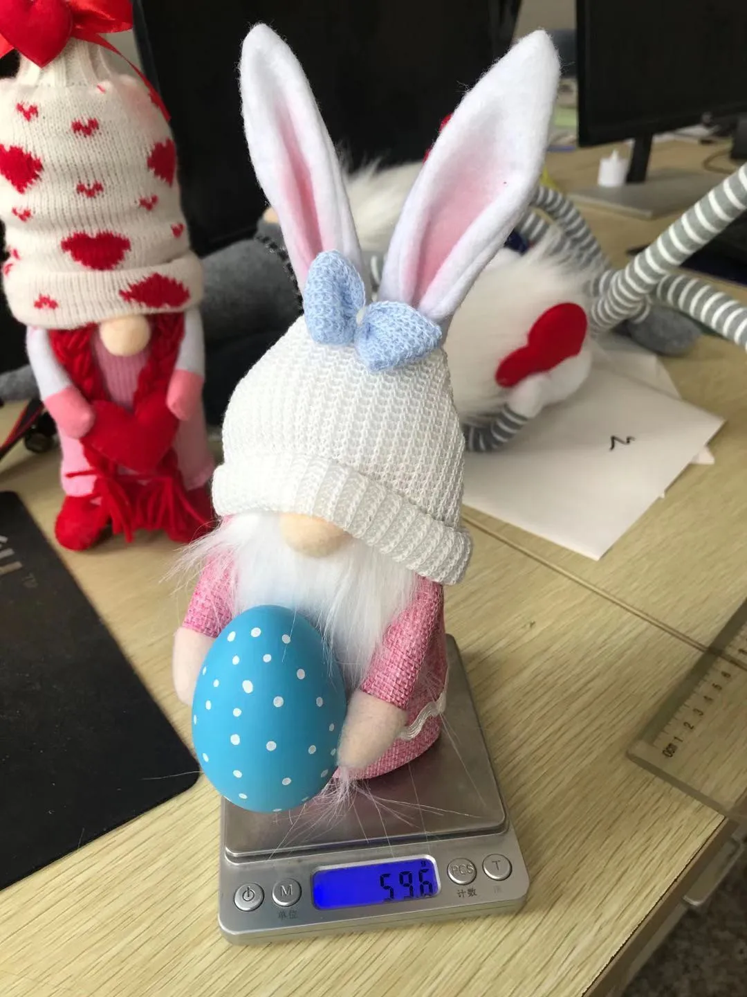 

Easter Bunny Carrot Dwarf Faceless Doll Decoration Home Decorations 2PCs Easter Basket Easter Eggs Easter Wreath