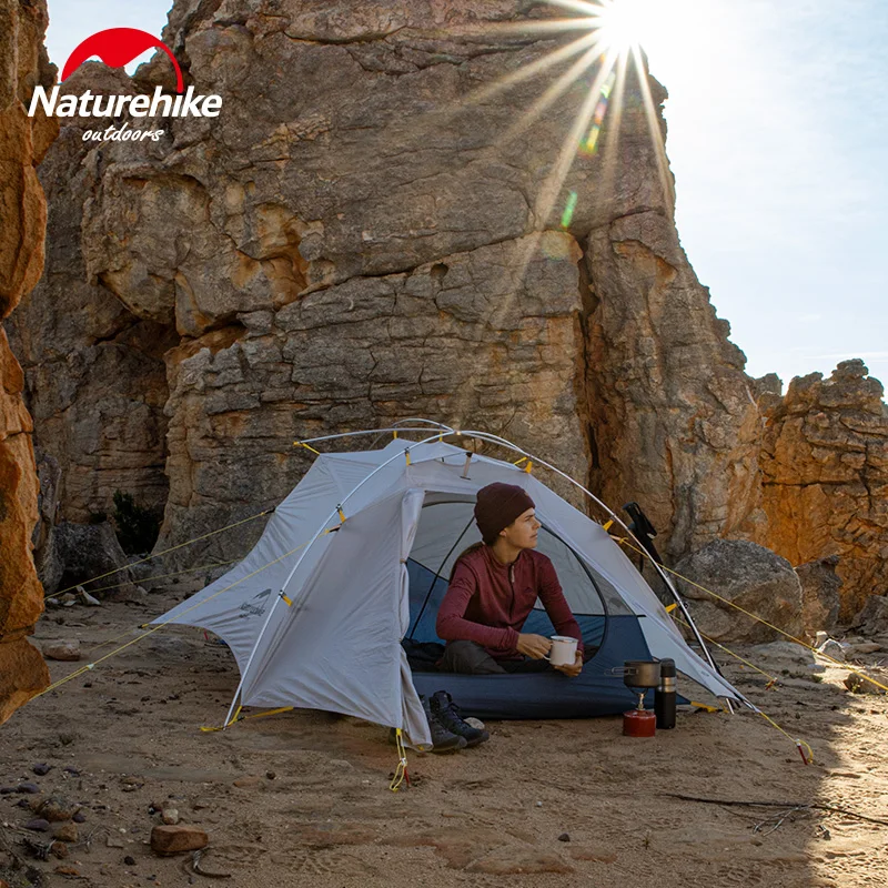 Палатка NatureHike туристическая на 2 человек Ультралегкая двухслойная