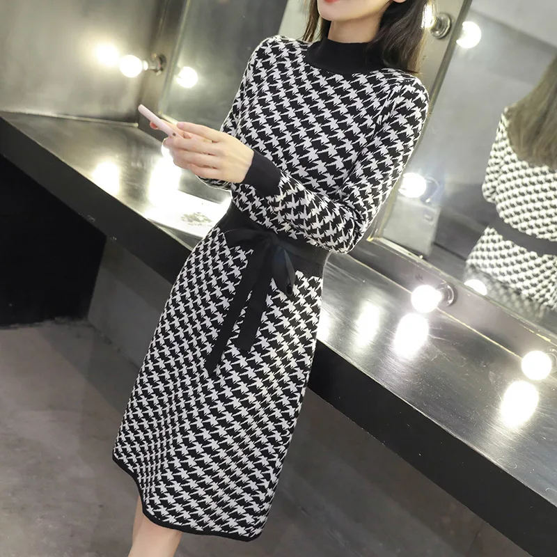 

Women Pullover O-Neck Plaid Long Sleeve Women Sweater 2021 Autumn Winter Short Knitted Pullover Sweaters Women England Style Top