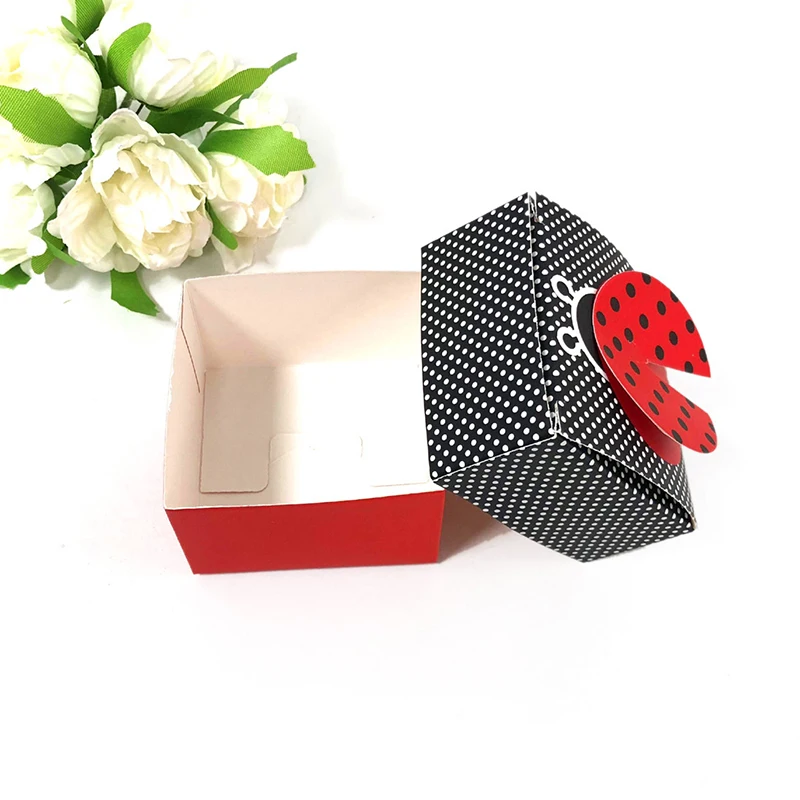 50 шт. 3D Божья коровка с крыльями подарочные коробки мультяшная коробка для конфет