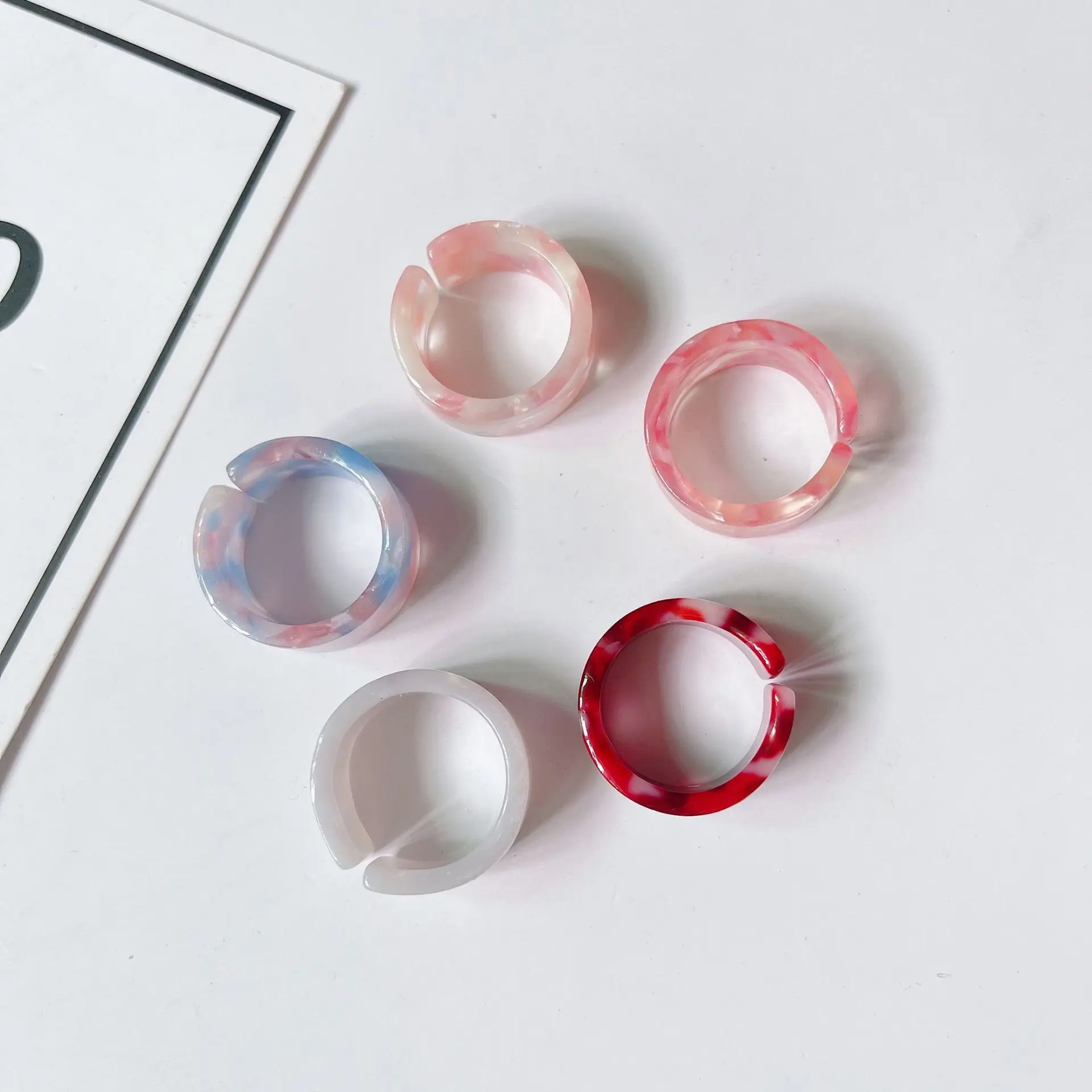 

Acetate Women Multicolor Acetate Finger Ring Geometric Opening Chain Ring