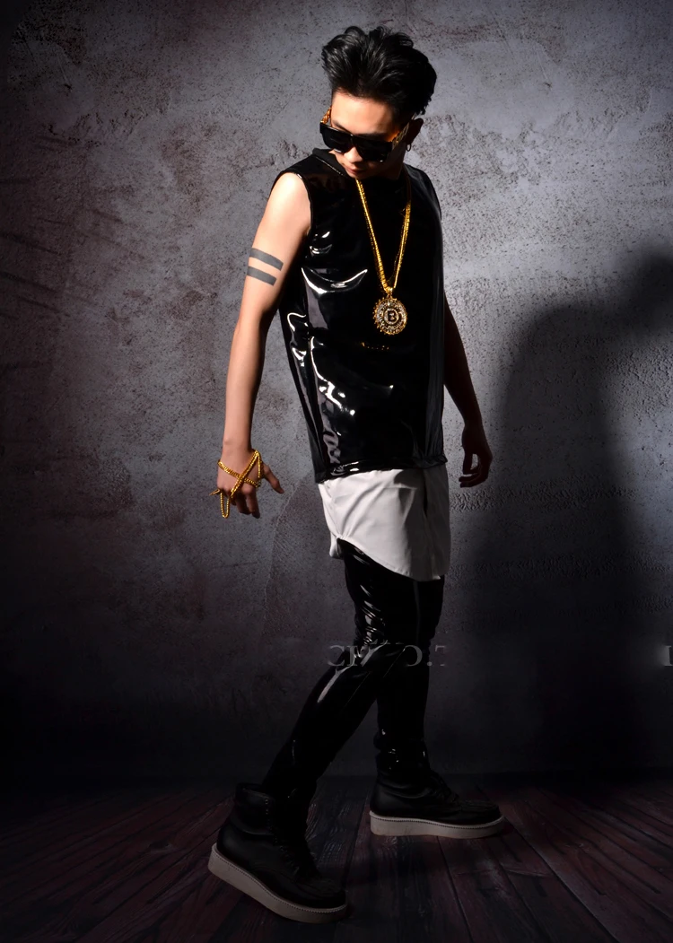 

Customize Men Patent Leather Hem Splice Tank Vest Male Fashion Hip Hop Casual Sleeveless Tees Shirts Style Stage Clothing