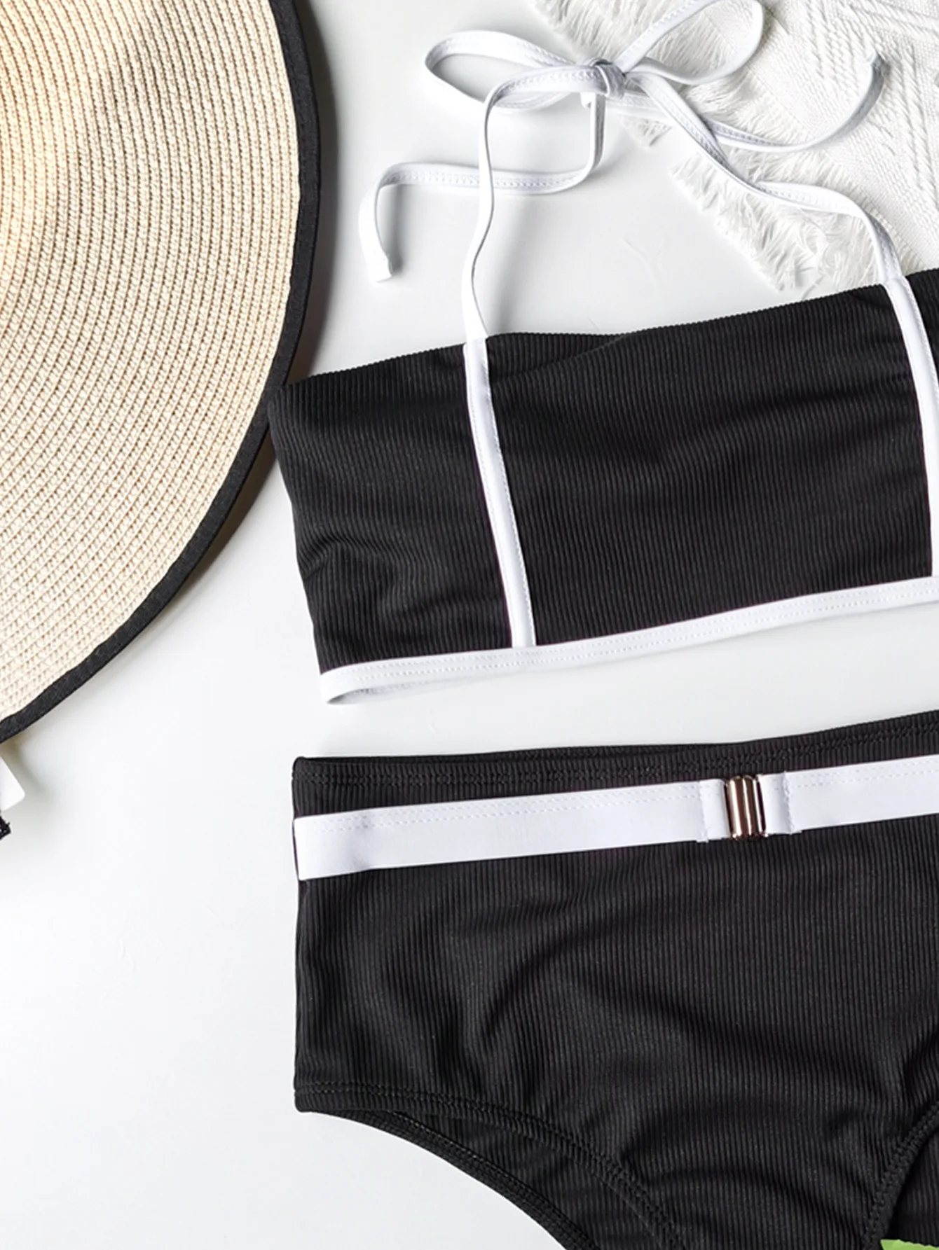 

2021 new black and white stitching split ladies swimsuit female high waist sexy bikini suit 2-piece suit female