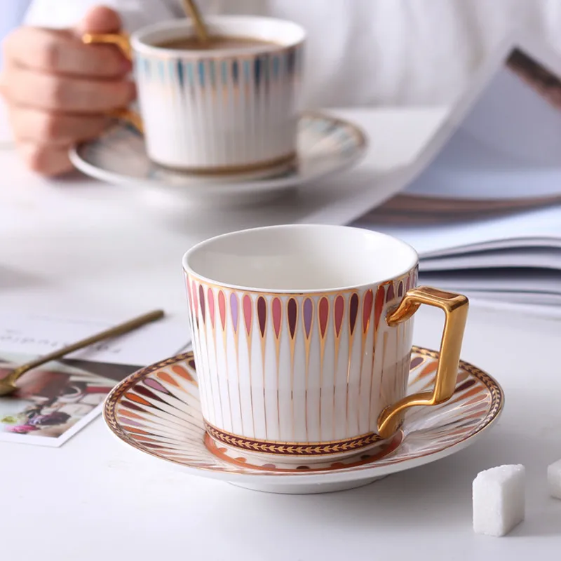 Европейский многоразовые Кофе чашки комплект Блюдце Ложка королевская роскошь