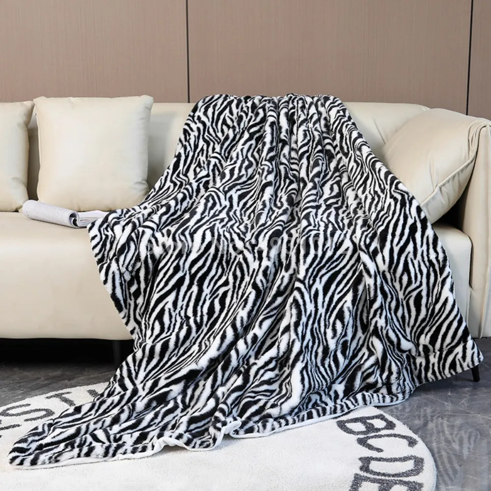

Zebra stripes Print Plush Blankets Wild and Noble Fleece Blankets Super Soft Comfortable Portable Blanket for Baby Kids Adult
