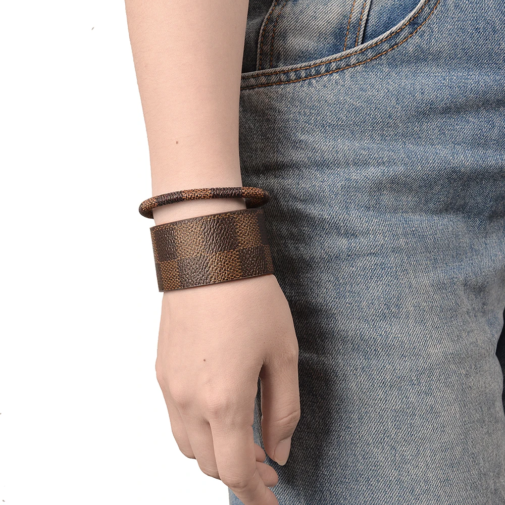 

kirykle New Fashion checkerboard Cowhide Leather Men Bracelet Bangles for Women Jewelry Magnet Clasp Charm Bracelet Gift