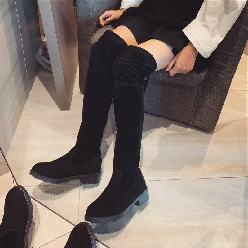 Осенне-зимние женские ботинки с высоким берцем мягкие ботинки Теплые повседневные Сапоги выше колена на плоской подошве женская обувь B22-90