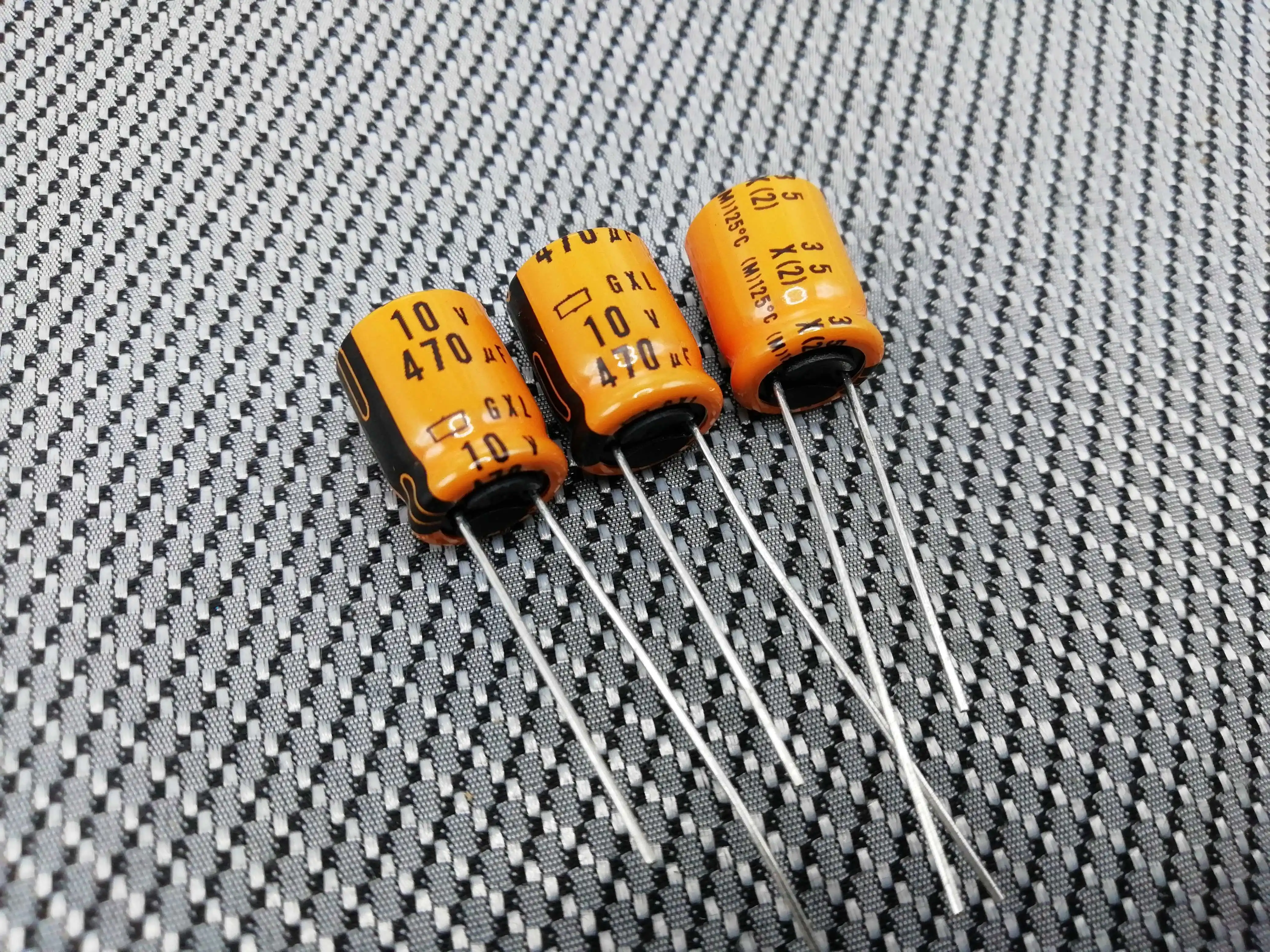 30pcs/lot original NIPPON Chemi-con GXL series 125C high frequency low resistance aluminum electrolytic capacitor free shipping