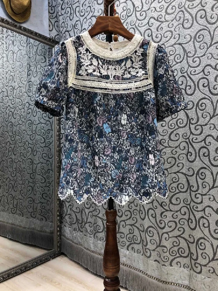 

High Quality Tops 2021 Summer Fashion Style Women O-Neck Vintage Floral Print Hollow Out Embroidery Short Sleeve Cotton Tops