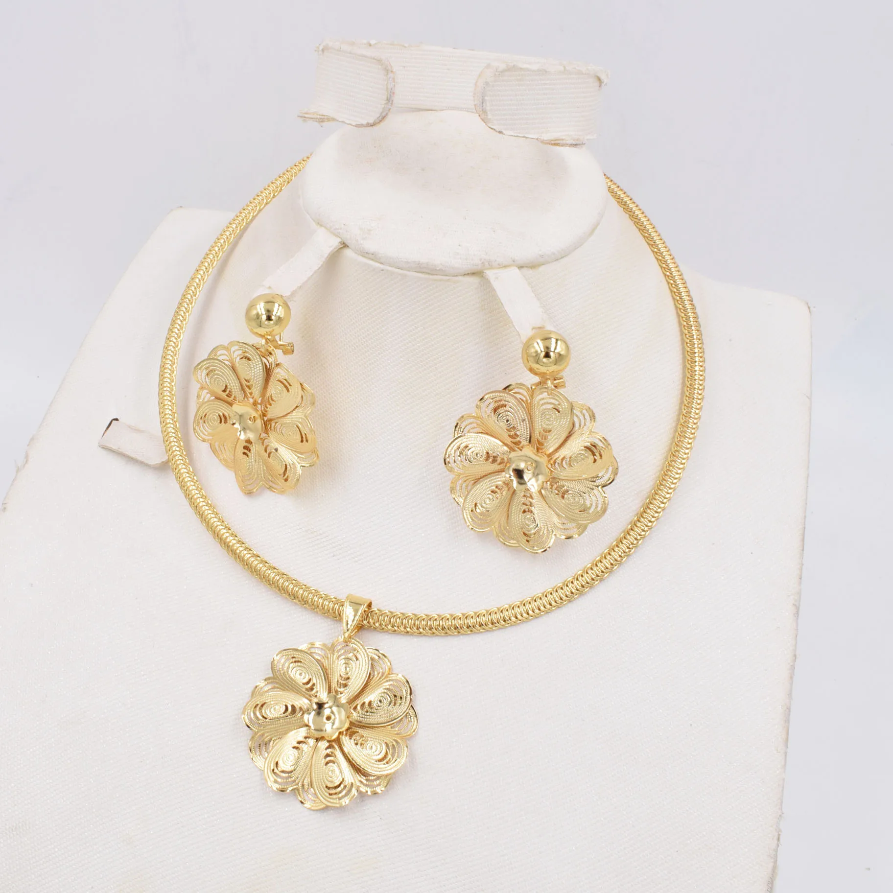 Новый дизайн Высокое качество большое Преувеличение набор 3 цвета золотой цвет