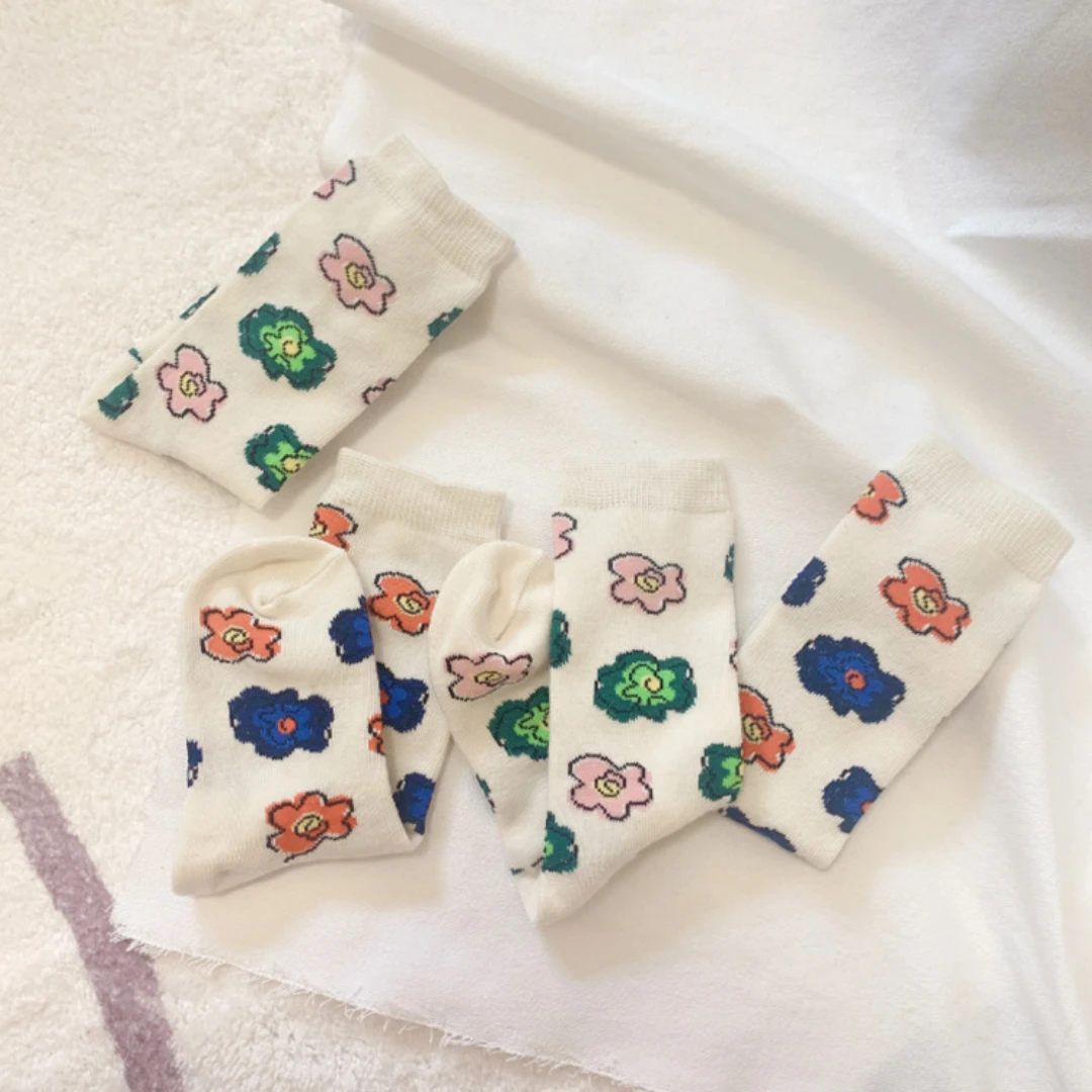 Calcetines de algod&oacute;n peinado con flores para ni&ntilde;a, medias de estilo Retro coreano, para primavera y oto&ntilde;o, 4 pares, novedad-5