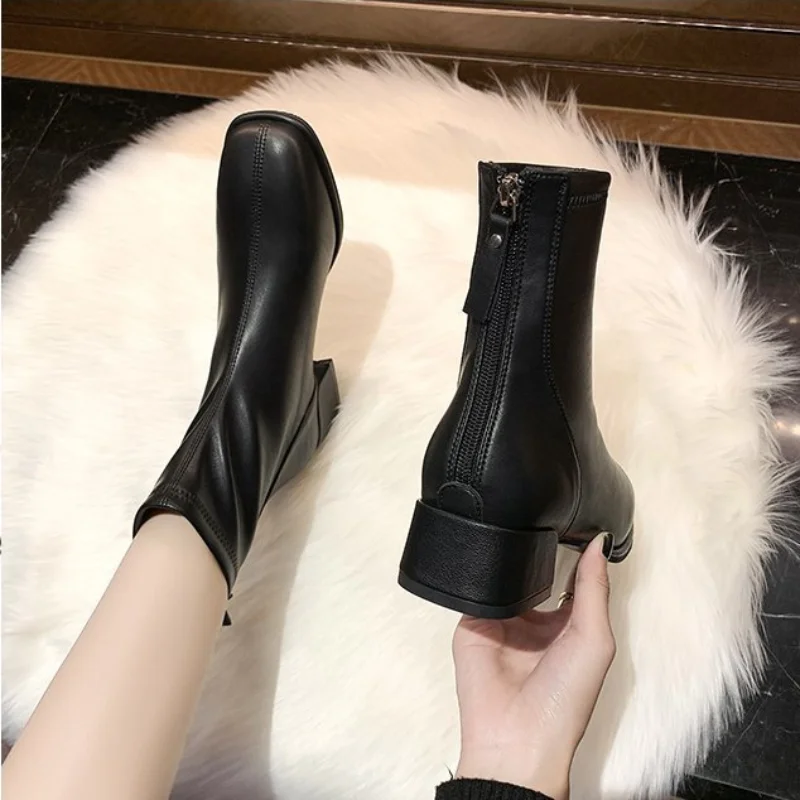 

Удобные короткие сапоги на среднем каблуке, женские новые универсальные модные сапоги на квадратном каблуке для осени и зимы, 2021, ботинки ма...