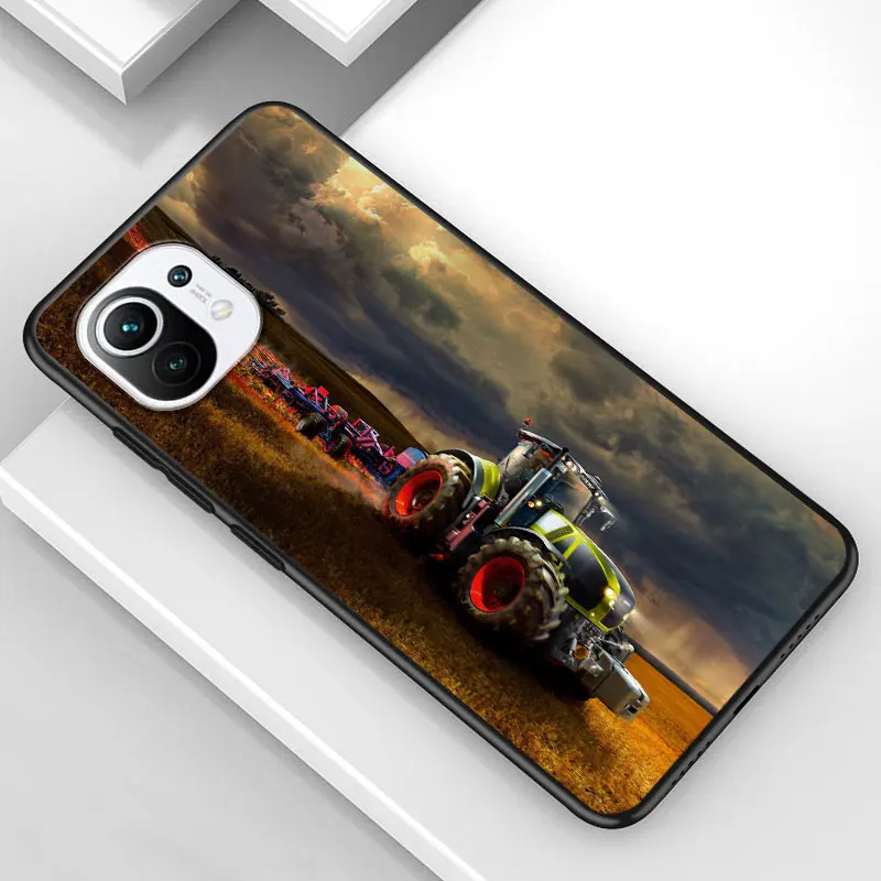 

Farm Vehicle Tractor for Xiaomi Mi 11 10T Note 10 Ultra 5G 9 9T SE 8 A3 A2 A1 6X Pro Play F1 Lite 5G Black Phone Case