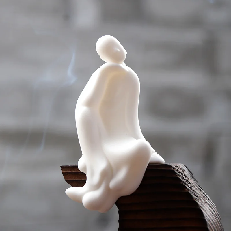 Простой современный маленький китайский статуя монаха Будды из белого нефрита