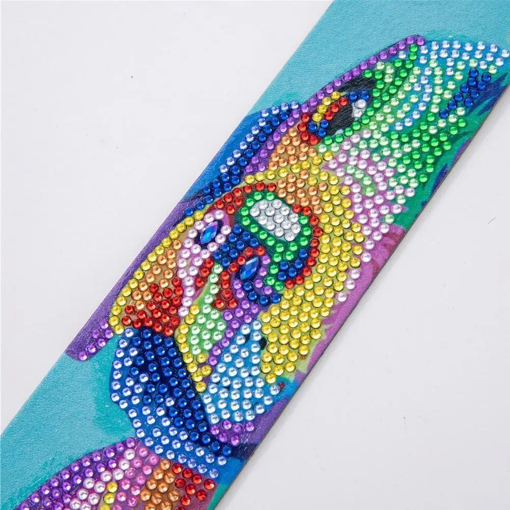 

1pcs DIY Special Shaped Diamond Painting Leather Bookmark Christmas Embroidery Marks Diamond For Books Gifts Book Tassel Cr T8J3