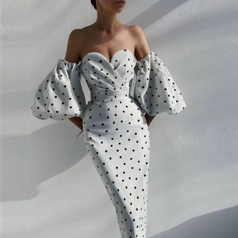 Женское платье в горошек с открытыми плечами и рукавом до локтя | Женская одежда