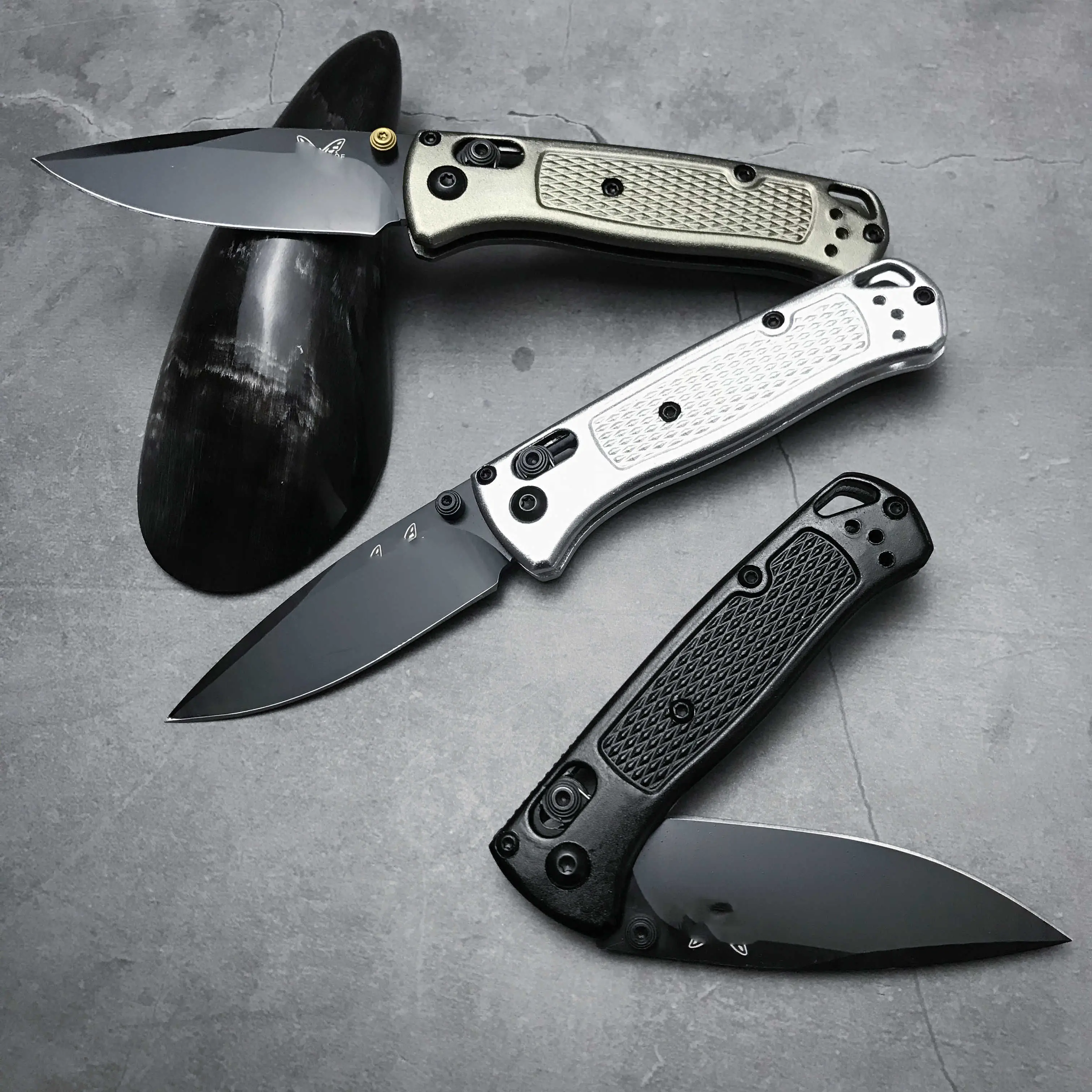 

Bm533 Mini Tactical Pocket Folding Knife Drop-Point Plain Blade, Black White Gold Aluminium Alloy Handle hunting survival knife