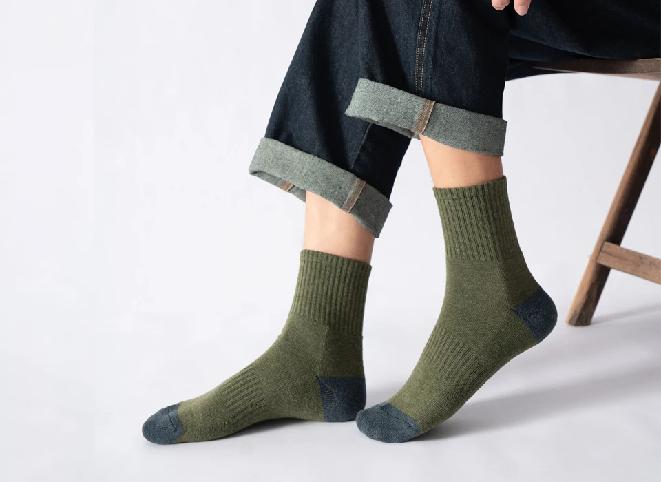 

2021 New Japanese Harajuku Socks Autumn Winter Warm Men's Socks Thicke Terry Breathable High Quality Casual Business Socks Male