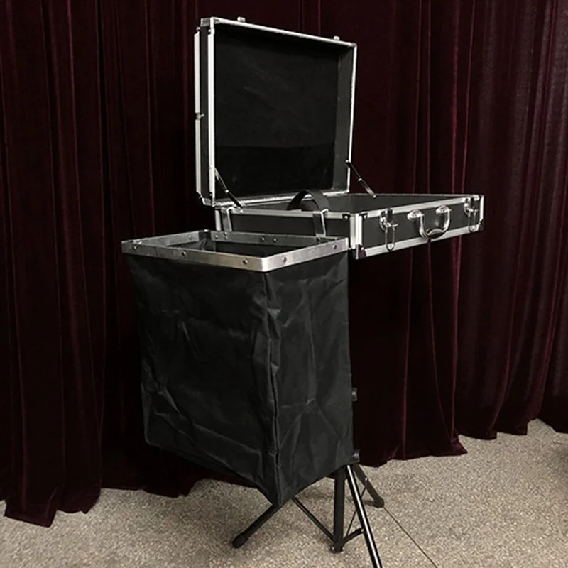 

New Arrival Magician's Hanging Storage Bag Magic Deck Stage Magician Magie Tricks For Professionals