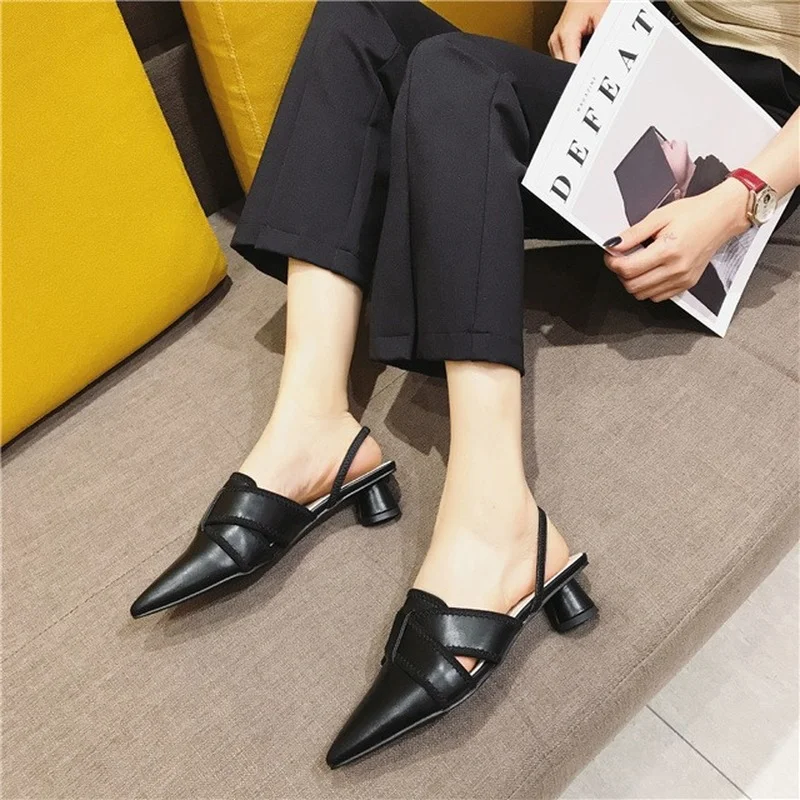 

Сандалии женские с круглым каблуком, босоножки с узором, модная нескользящая обувь с острым носком, обувь для отдыха на среднем каблуке, лет...