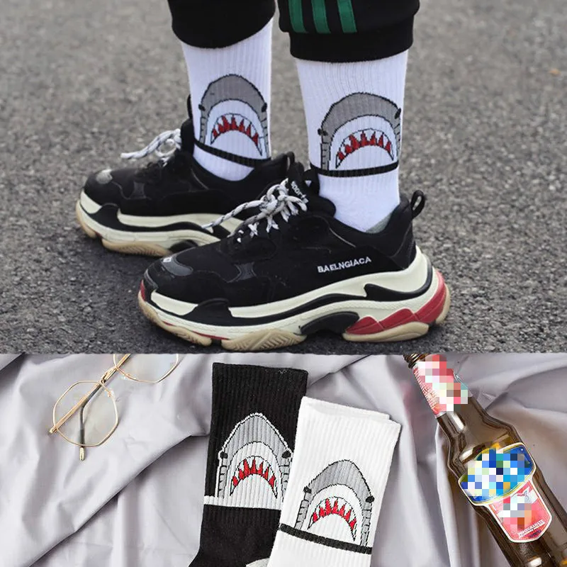 Носки с акулами INS Harajuku Port Style Shark Letter Cotton High Top Socks для мужчин и женщин мужские